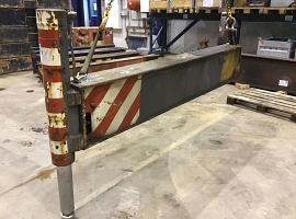 Demag AC 265 outrigger beam complete front
