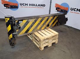 Demag AC 100 outrigger beam complete front