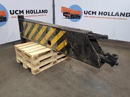 Demag AC 100 outrigger beam complete front