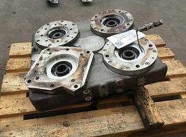 Liebherr LTM 1400-7.1 distributor gearbox