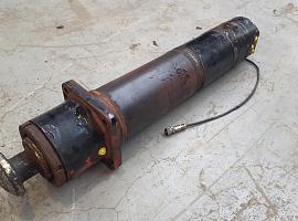 Grove GMK 5100 outrigger cylinder 