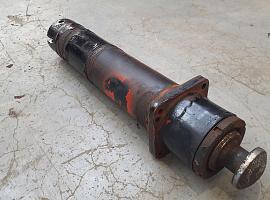 Grove GMK 5100 outrigger cylinder 