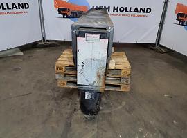 Grove GMK 6400 outrigger beam front 