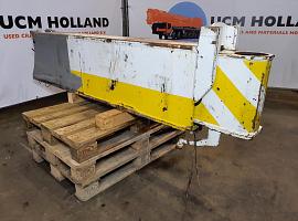 Liebherr LTM 1090-2 outrigger beam rear