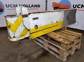 Liebherr LTM 1090-2 outrigger beam rear