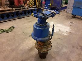 Demag HC 340 slewing gear 