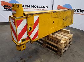 Grove GMK 5220 sliding beam rear