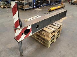 Liebherr LTM 1025 outrigger beam with support cylinder