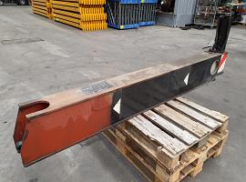 Compact truck CT-2 outrigger beam complete