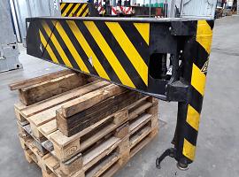 Demag AC 50 outrigger rear with outrigger cylinder