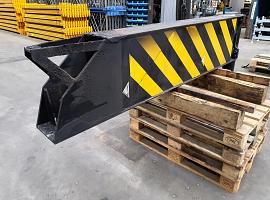 Demag AC 50 outrigger rear with outrigger cylinder