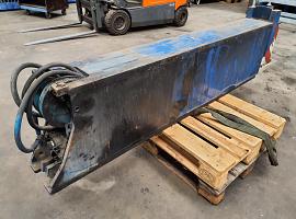 Liebherr LTM 1090-2 sliding beam with sliding cylinder