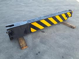 Grove GMK 3050 outrigger beam front