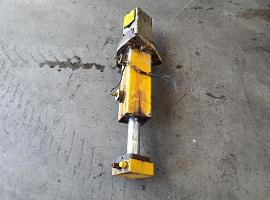 Krupp KMK 3050 counterweight cylinder L.