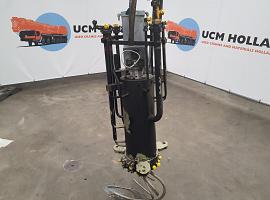Liebherr LTM 1050 Rotary feed through