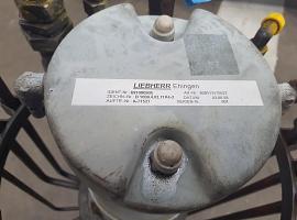 Liebherr LTM 1050 Rotary feed through
