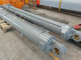 Liebherr LTM 1400-7.1 Boom cylinder
