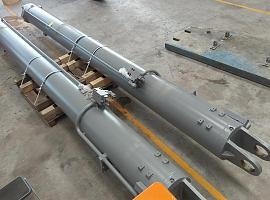 Liebherr LTM 1400-7.1 Boom cylinder