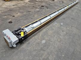 Liebherr LTM 1070-4.2 telescopic cylinder single