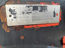 Liebherr LTM 1050 axle 1
