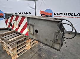 Liebherr LTM 1250-6.1 outriggerbeam rear with support cylinder