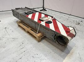 Liebherr LTM 1250-6.1  outriggerbeam front 