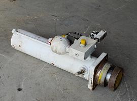 Liebherr LTM 1060-2 ballast extension ram