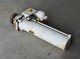 Liebherr LTM 1060-2 ballast extension ram