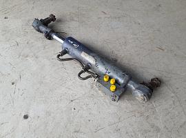 Liebherr LTM 1070-4.2 steering centering cylinder