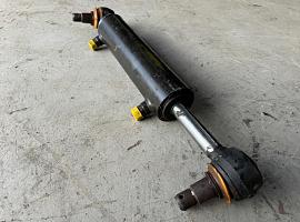Demag AC 25 steering cylinder
