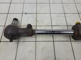 Liebherr LTM 1090 steering cylinder 