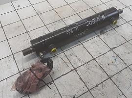 Grove GMK steering cylinder with length sensor