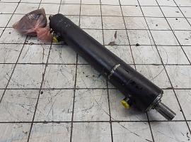 Grove GMK steering cylinder with length sensor