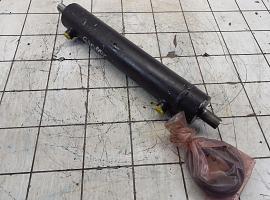 Grove GMK steering cylinder with length sensor