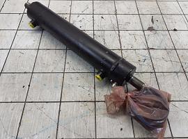 Grove GMK steering cylinder with length sensor