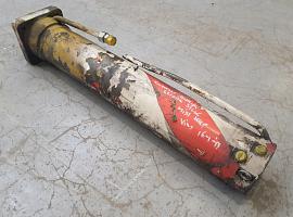 Faun RTF 30 outrigger cylinder