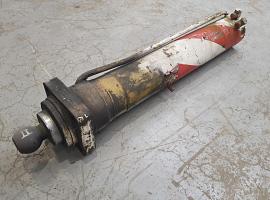 Faun RTF 30 outrigger cylinder