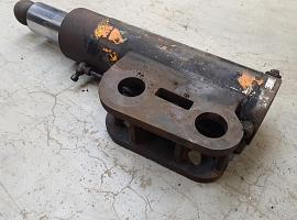 Liebherr LT 1160 outrigger cylinder