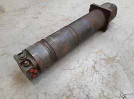 Grove GMK 5100 outrigger cylinder