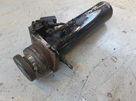 Liebherr LTM1080-1 ballast extension ram