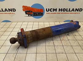 Faun RTF 45 outrigger support cylinder