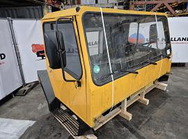 Liebherr LTM  drivers cabin 