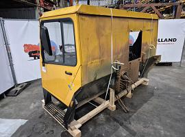 Liebherr LTM  drivers cabin 