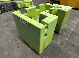 Liebherr LTM 1050-3.1 counterweight right 2.2 ton