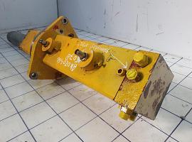  Grove GMK 3050 counterweight cylinder