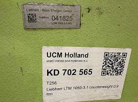 Liebherr LTM 1050-3.1 counterweight 0,9 ton