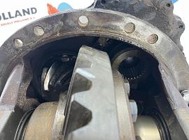 Liebherr LTM 1160 drive through differential 13x35 axle 5