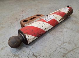 Liebherr LTM 1060 outrigger cylinder