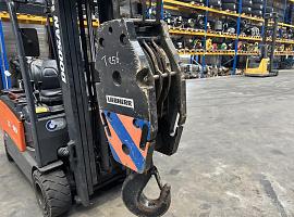 Hookblock 15mm 3 sheave 32 ton