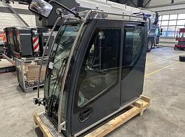 Liebherr LTM upper cab complete 